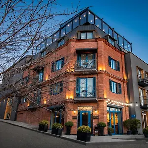 4* Hotel Address 9d